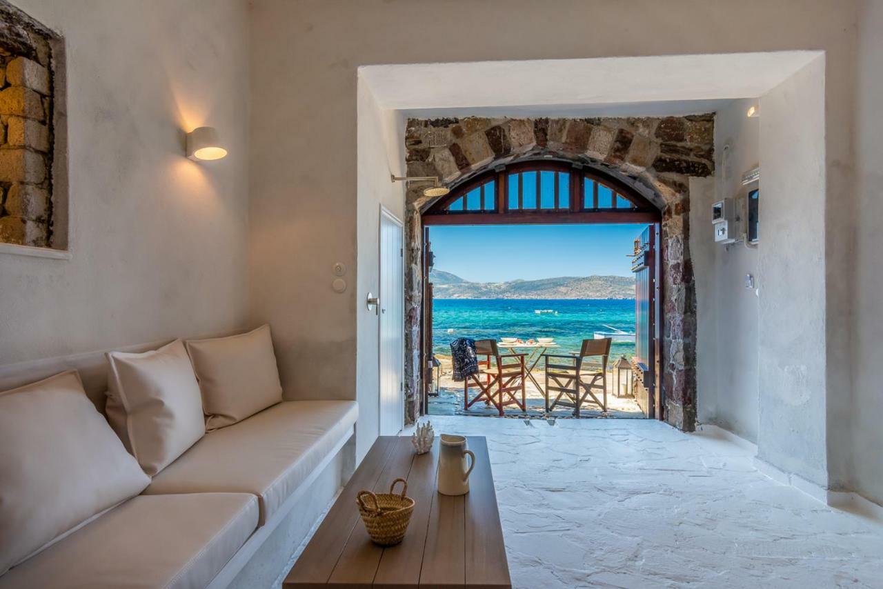 הוילה Klima  Neosikos Amazing Beach House In Milos Island מראה חיצוני תמונה